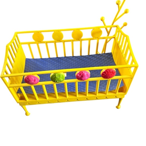 Vintage 1964 Suzy Cute Doll Crib Dresser Armoire Closet Yellow Orange Coat Rack - Picture 2 of 12